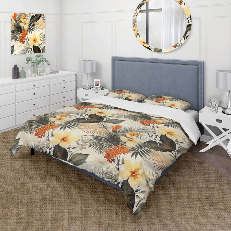 Designart "Natural Geometry Tropical Pattern" Yellow Floral Bedding Set